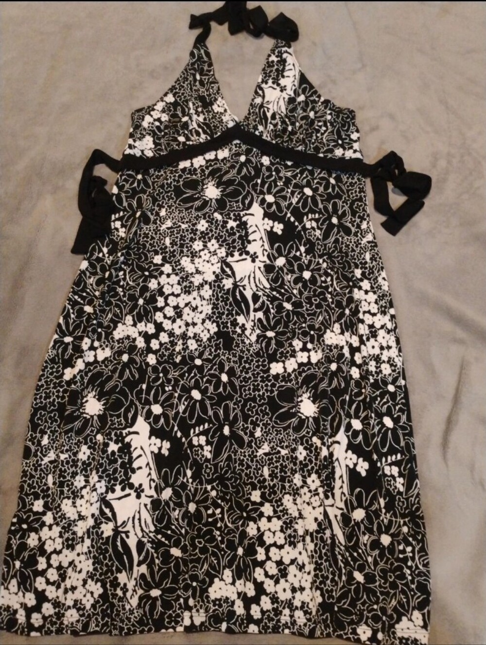 Mariposa Black & White Floral Halter Imperial Waist Mini Dress - L
